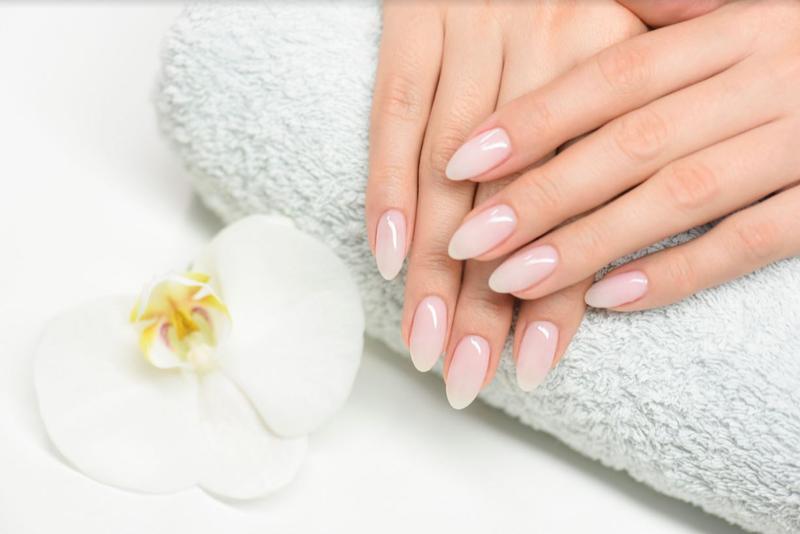 Akcesoria do manicure hybrydowego