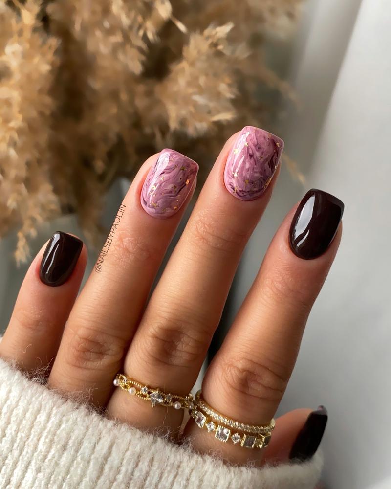 Modne brązowe lakiery