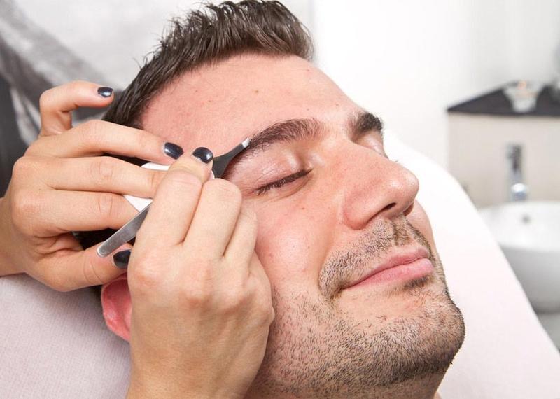 Makijaż permanentny brwi