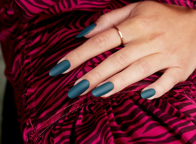 Produkty do manicure hybrydowego