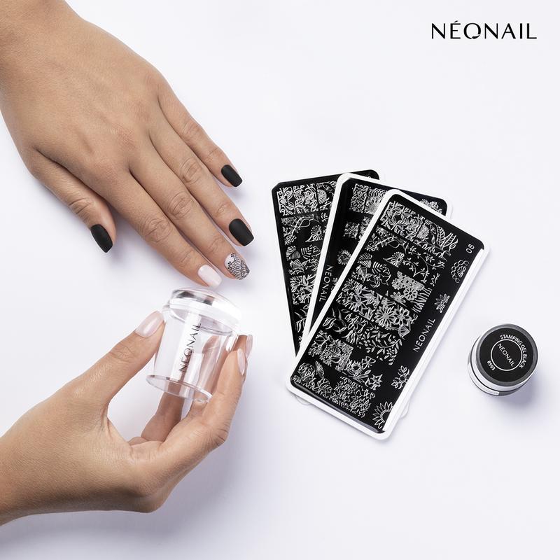 Techniki stemplowania paznokci