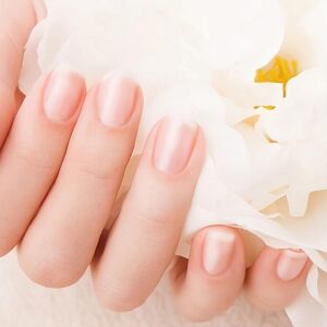 Bezpieczne obcinanie skórek na paznokciach: 9 kroków do perfekcyjnego manicure