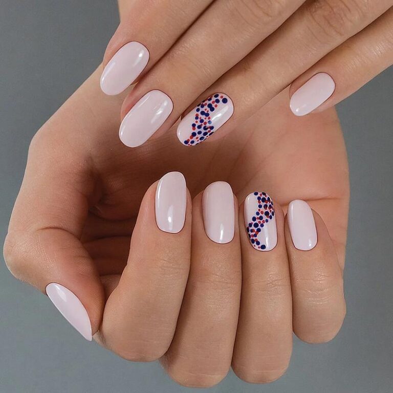 Manicure hybrydowy w ciąży – co warto wiedzieć o jego bezpieczeństwie?