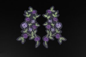 Stylowe sposoby na ozdobienie ubrań aplikacjami koronkowymi do naszycia