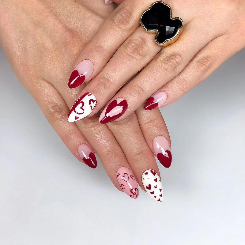 Najmodniejsze kolory na Walentynki 2023