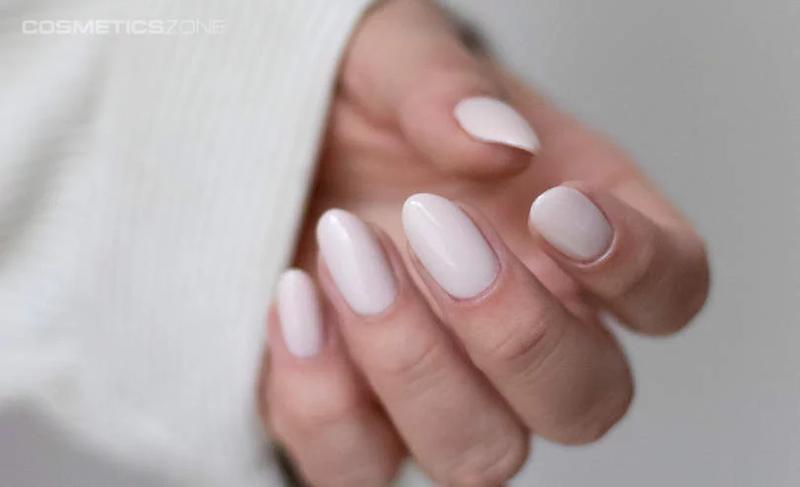 Naturalny i elegancki manicure