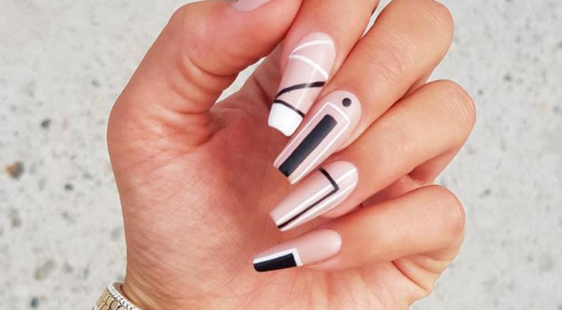 Wiosenne kolory paznokci