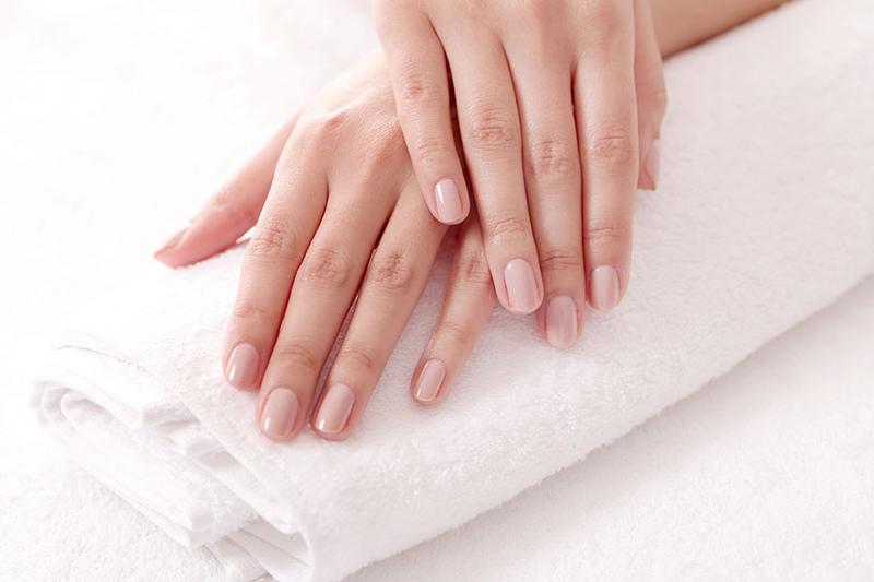 Jakie są ceny manicure klasycznego i co na nie wpływa?