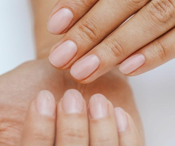 Manicure japoński krok po kroku – prosty poradnik dla pięknych paznokci