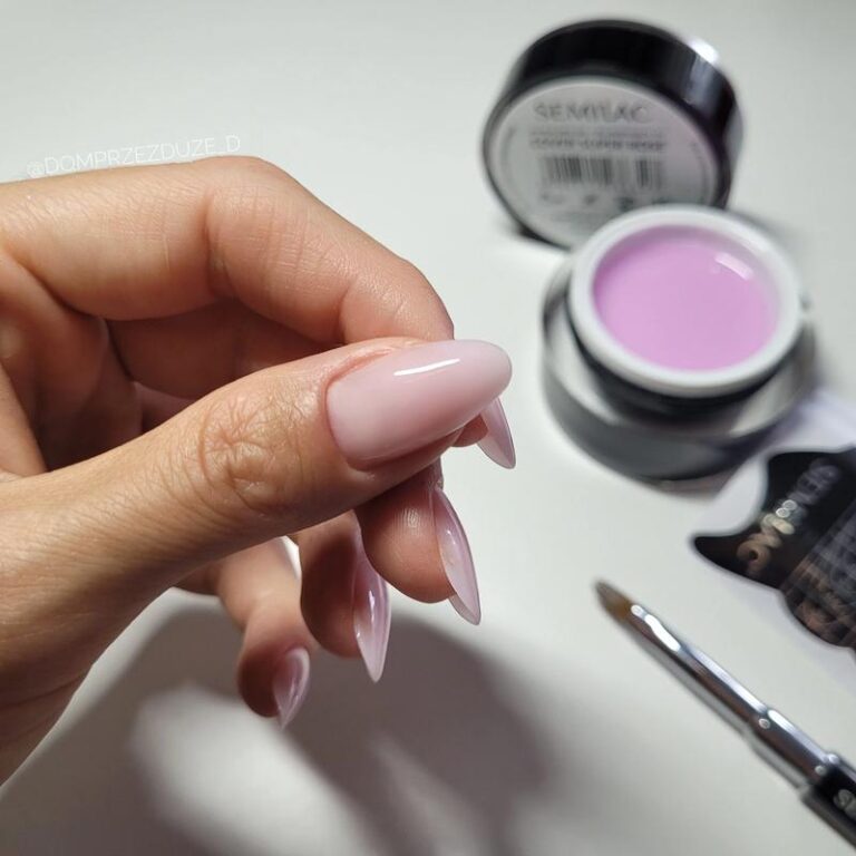 Zrób idealne paznokcie żelowe w domu: 7 kroków i praktyczne porady