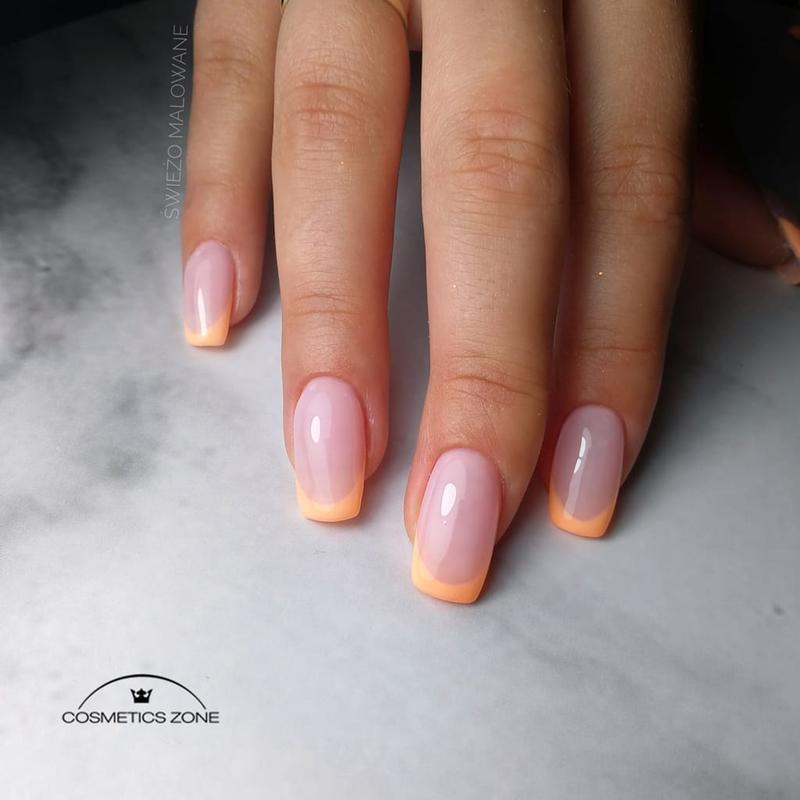 Manicure hybrydowy ukrywanie paznokcia