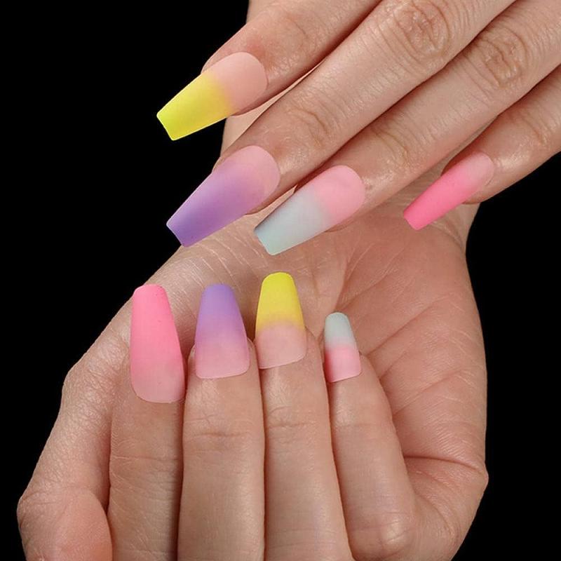 Psychologia kolorów w manicure