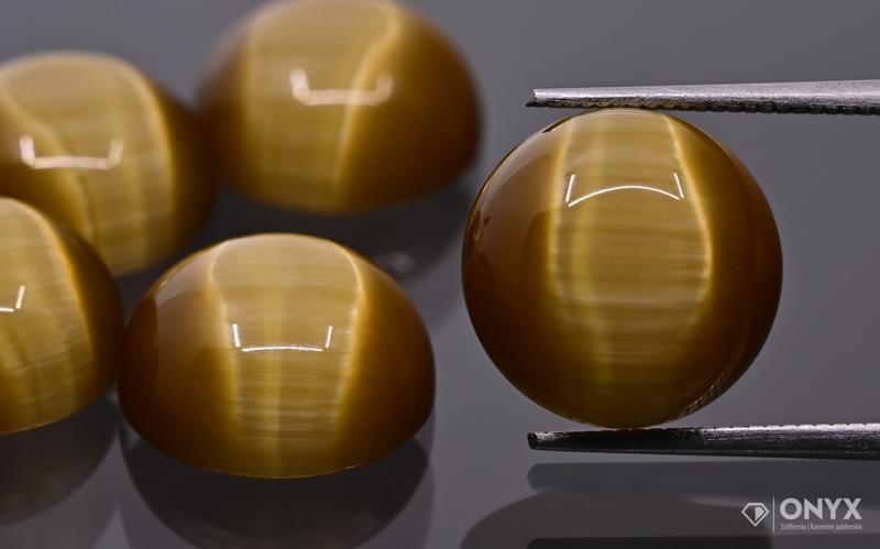 Stylizacja paznokci hybrydowych