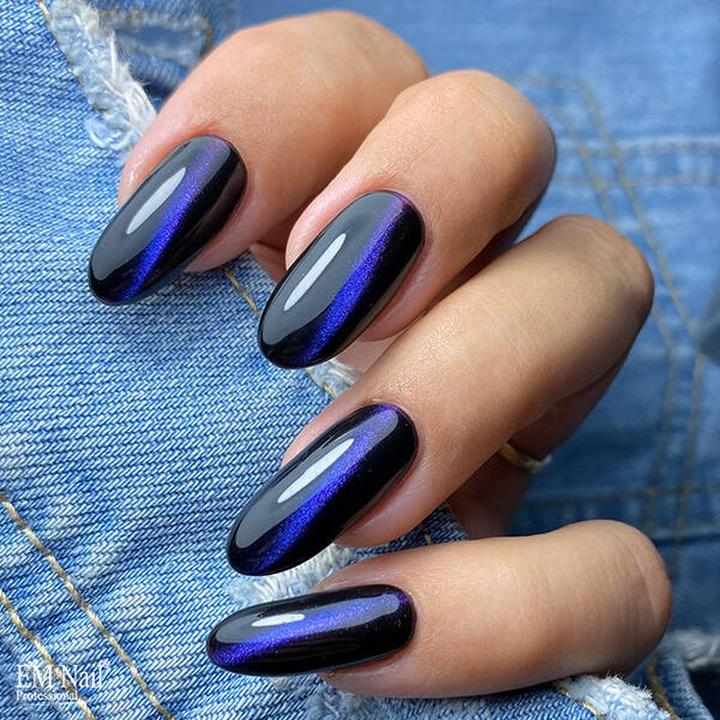 Sekrety lakieru cat eye: Osiągnij hipnotyzujący efekt oczu kota krok po kroku