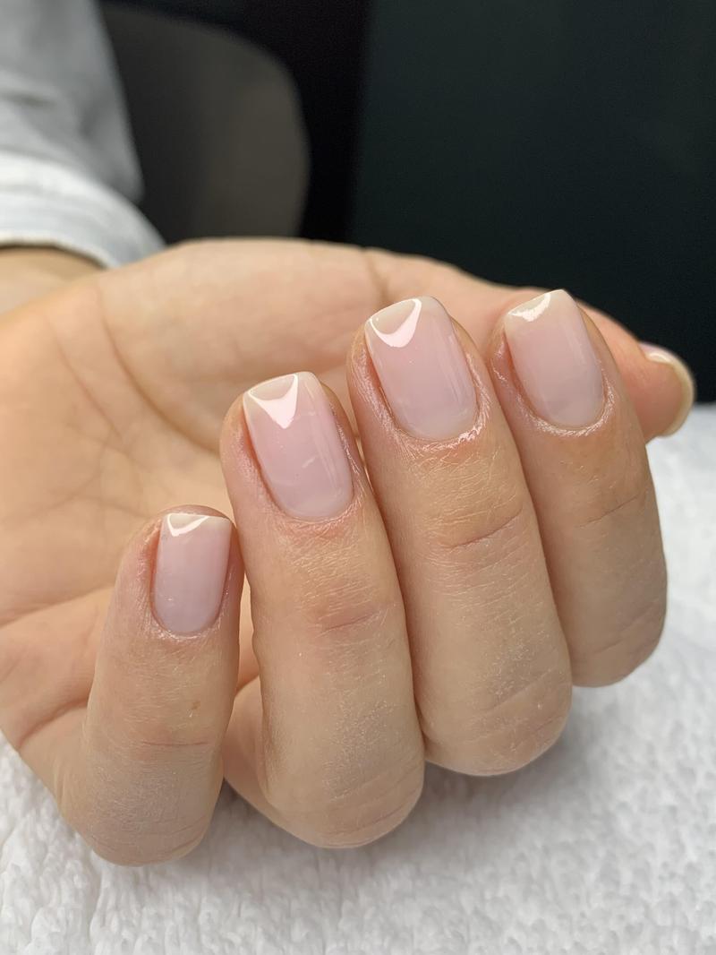 Trwałość manicure hybrydowego