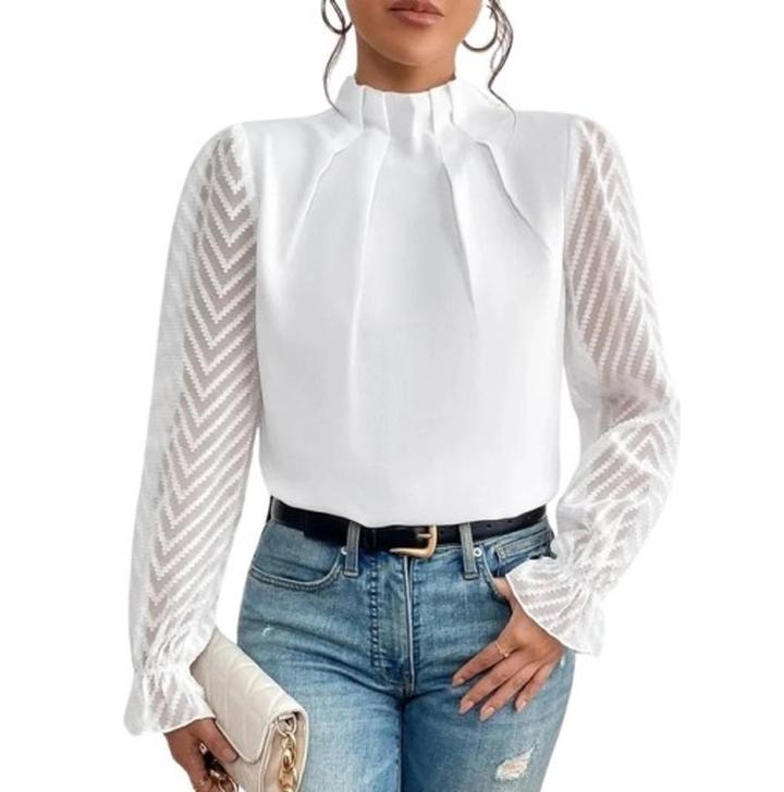 Przechowywanie białych bluzek i zapobieganie plamom