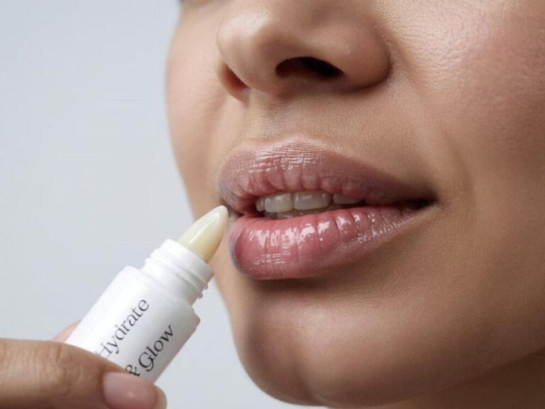 Kiedy i jak smarować usta po makijażu permanentnym – kompleksowy przewodnik