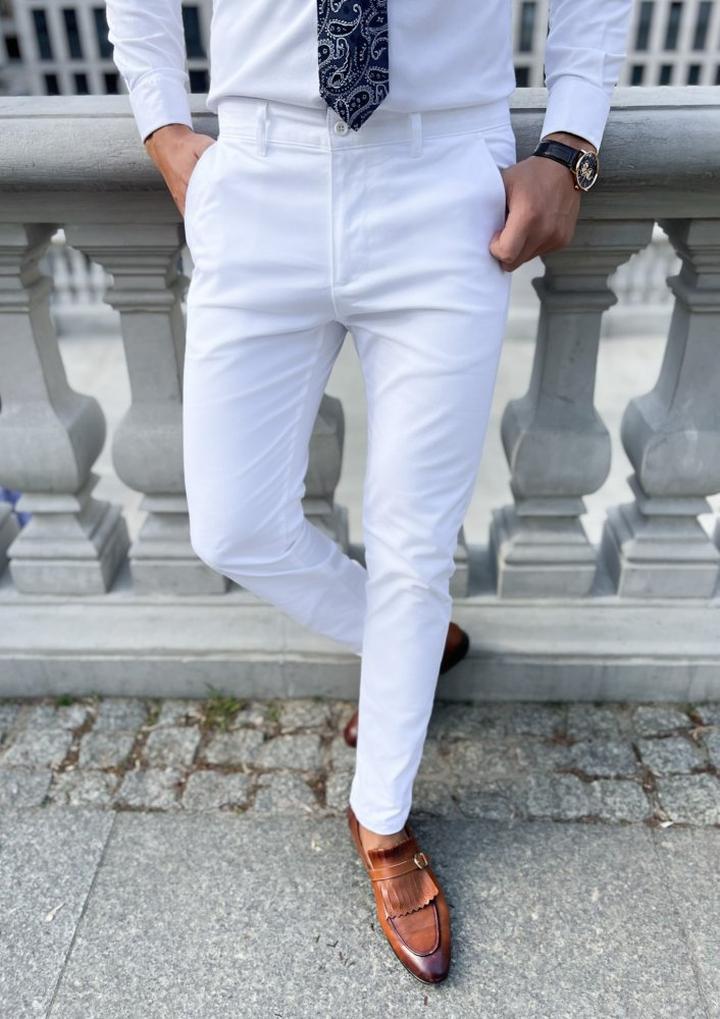 Białe spodnie męskie