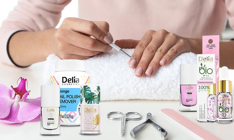 Niezbędne akcesoria do robienia manicure w domu – odkryj, co warto mieć!