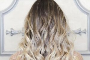 Ombre hybrydą w 8 prostych krokach: osiągnij perfekcyjny efekt w kilka minut